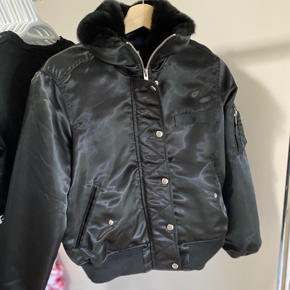 Vintage Black jacket with fur - Picture 1 of 3